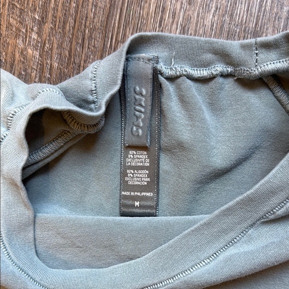 Skims blue/grey cropped T - Picture 2 of 3